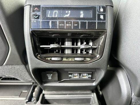 New 2025 Jeep Grand Cherokee L Laredo w/ Luxury Tech Group I image 26