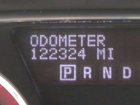 Used 2015 GMC Acadia SLT AWD/4WD image 2