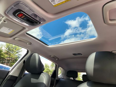 Certified 2024 Hyundai Kona Limited image 16