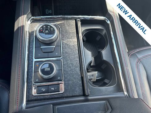 Used 2024 Ford Expedition Limited AWD/4WD image 30