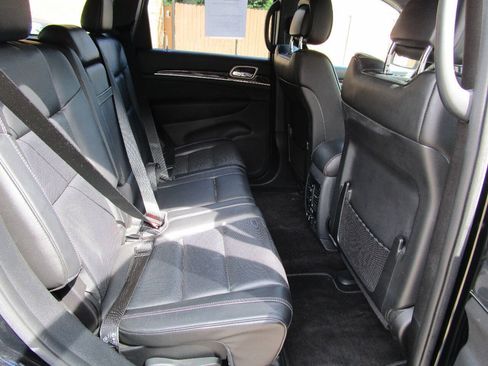 Used 2017 Jeep Grand Cherokee Overland AWD/4WD image 21