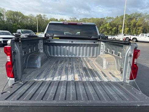 Used 2024 Chevrolet Silverado 1500 LT AWD/4WD image 9