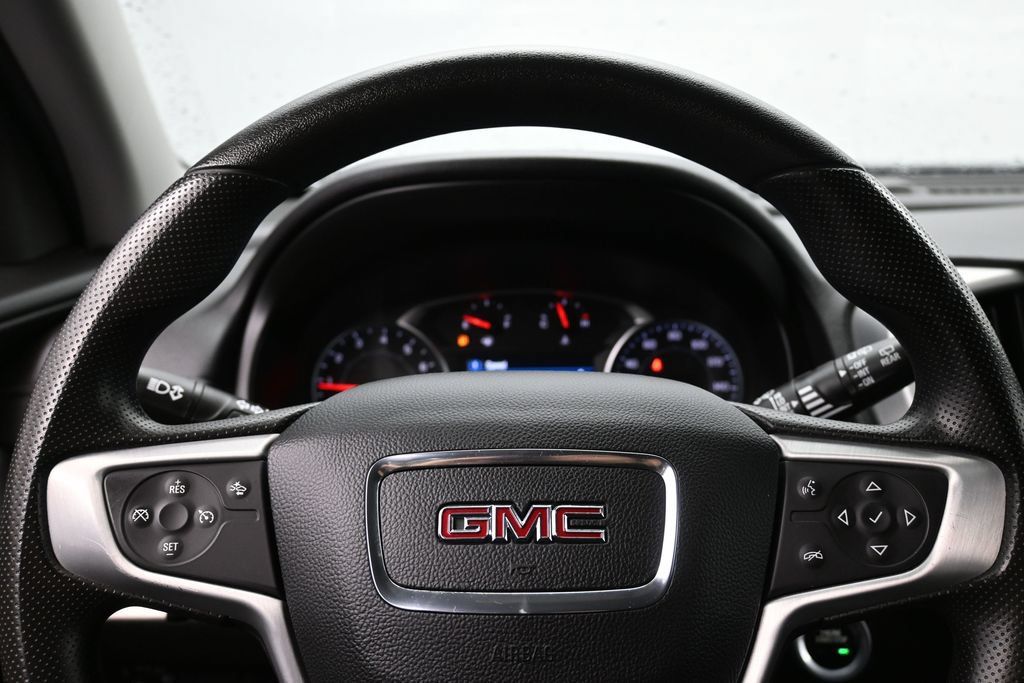 Used 2023 GMC Terrain SLE w/ Driver Convenience Package AWD/4WD image 13