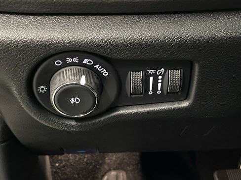 New 2026 Chrysler Pacifica Limited w/ S Appearance Package AWD/4WD image 25