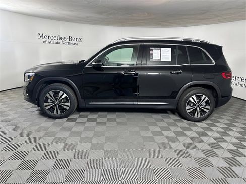 Certified 2025 Mercedes-Benz GLB 250 image 4