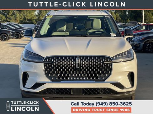 New 2026 Lincoln Aviator 2WD image 2