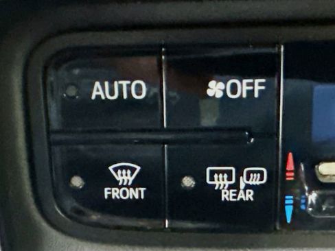 Used 2017 Toyota Corolla iM image 23