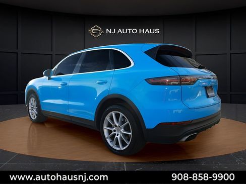 Used 2023 Porsche Cayenne Base image 6