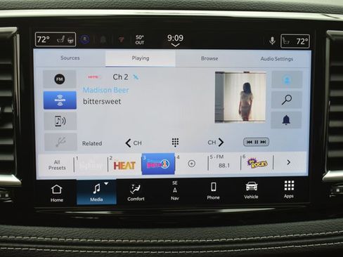 New 2026 Chrysler Pacifica Limited image 26