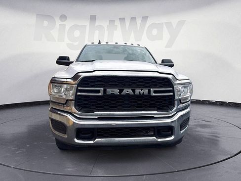 Used 2022 RAM 2500 Tradesman w/ Chrome Appearance Group image 8