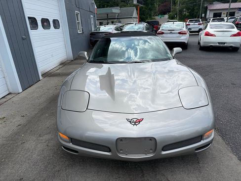 Used 2001 Chevrolet Corvette Convertible w/ Preferred Equipment Group2 RWD image 5