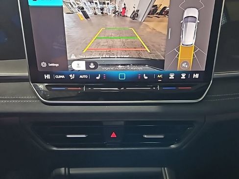 New 2026 Volkswagen Tiguan SE R-Line AWD/4WD image 31