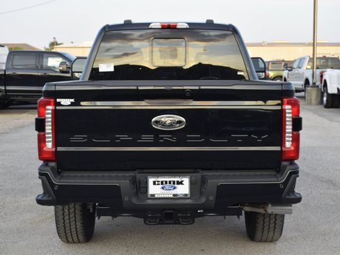 New 2026 Ford F250 Lariat w/ Black Appearance Package image 5