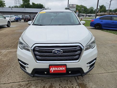 Used 2019 Subaru Ascent Premium AWD/4WD image 2