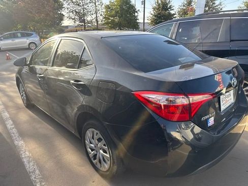 Used 2017 Toyota Corolla LE FWD image 4