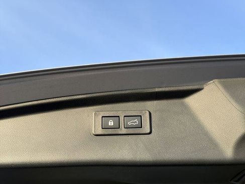 Certified 2025 Subaru Outback Limited AWD/4WD image 15