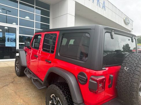 Used 2026 Jeep Wrangler Unlimited Rubicon w/ Safety Group AWD/4WD image 8
