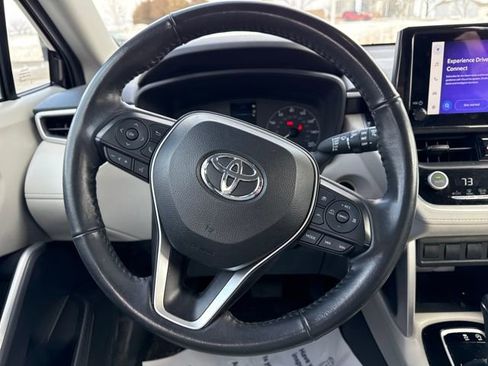 Used 2023 Toyota Corolla Cross LE image 17