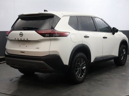 Used 2023 Nissan Rogue S image 5