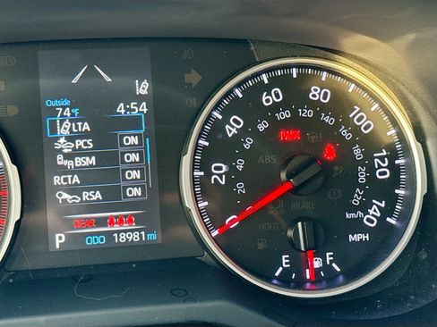 Used 2019 Toyota RAV4 XLE image 40