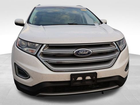 Used 2017 Ford Edge Titanium FWD image 6
