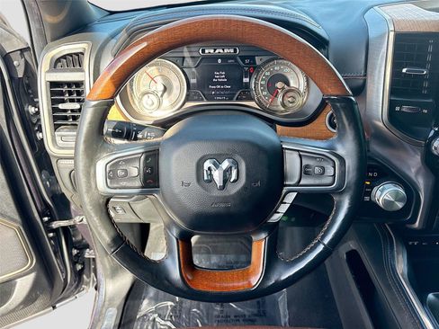 Used 2019 RAM 1500 Limited image 11