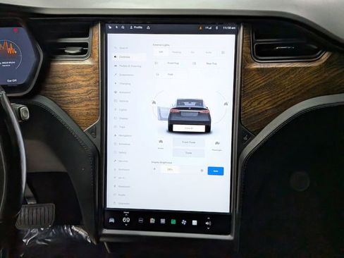 Used 2020 Tesla Model X Long Range image 11