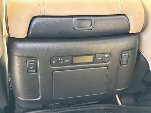 Used 2023 Nissan Armada Platinum w/ Captain's Chairs Package AWD/4WD image 24