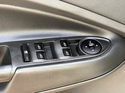 Used 2017 Ford Escape S FWD image 13