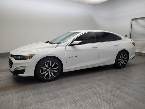 Used 2022 Chevrolet Malibu RS image 2