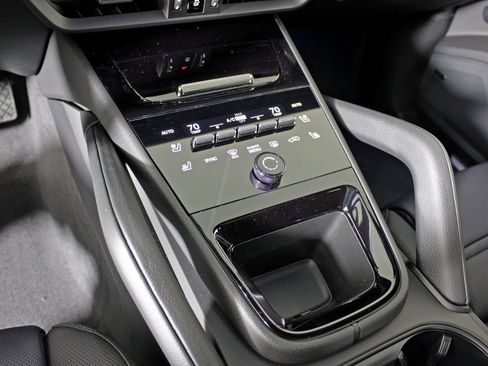 New 2026 Porsche Cayenne Coupe image 30