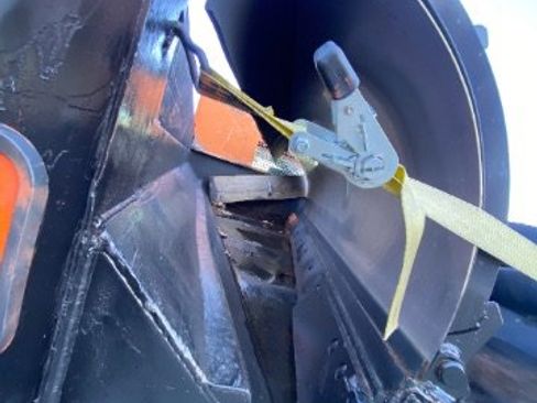 Used 2013 Ford F550 Full Dump and Plows w/ Payload Upgrade Pkg image 11