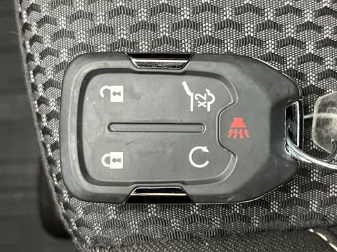 Certified 2023 GMC Acadia SLE w/ Driver Convenience Package image 28