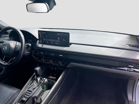 Certified 2025 Honda Accord Sport image 32