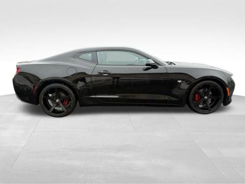 Used 2016 Chevrolet Camaro LT image 8