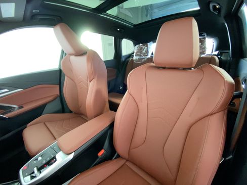 Used 2026 BMW X1 xDrive28i w/ Technology Package image 21