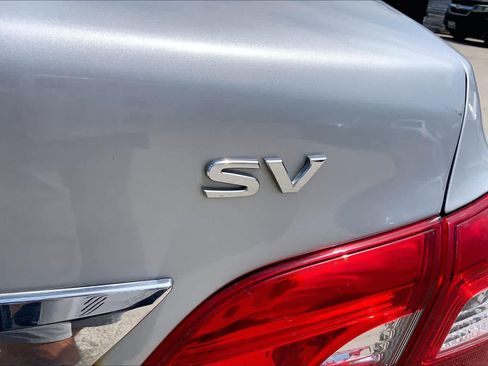 Used 2018 Nissan Sentra SV FWD image 9
