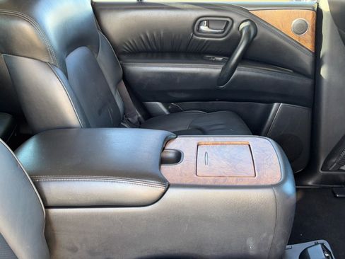 Used 2021 Nissan Armada SL w/ Captain's Chairs Package image 13