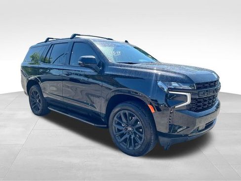 Used 2023 Chevrolet Tahoe LT w/ LT Signature Package AWD/4WD image 3