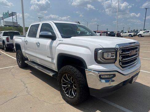 Used 2018 GMC Sierra 1500 SLT AWD/4WD image 3