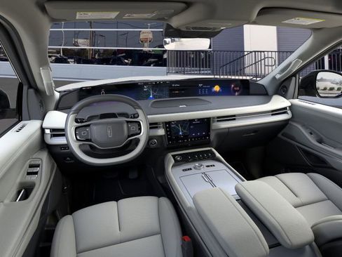 New 2026 Lincoln Navigator Reserve AWD/4WD image 9