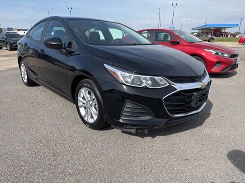 Used 2019 Chevrolet Cruze LS w/ LS Convenience Package image 5
