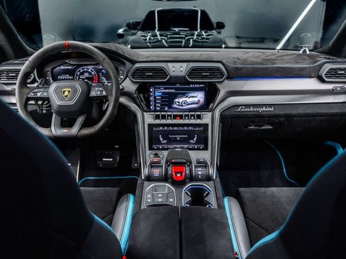 Used 2023 Lamborghini Urus Performante AWD/4WD image 65