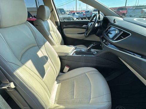 Used 2020 Buick Enclave Essence w/ Trailering Package, 5000 lbs. image 15