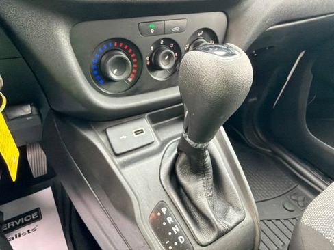 Used 2021 RAM ProMaster City Tradesman FWD image 19