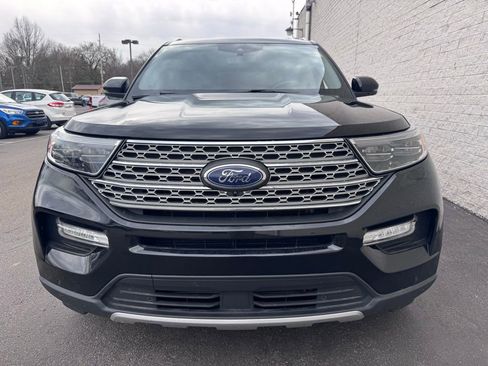 Certified 2022 Ford Explorer Limited w/ Equipment Group 301A AWD/4WD image 3