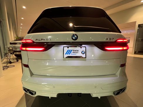 New 2026 BMW ALPINA XB7 AWD/4WD image 9