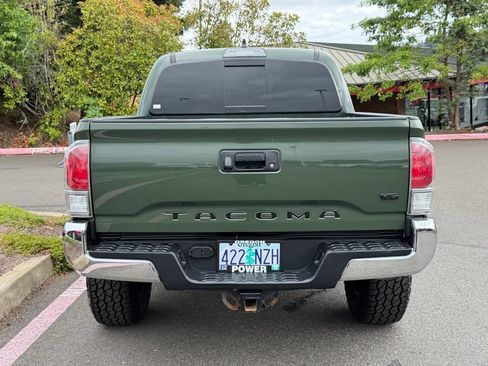 Used 2021 Toyota Tacoma TRD Off-Road AWD/4WD image 6