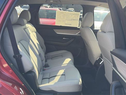 New 2025 MAZDA CX-70 Plug-In Hybrid w/ Premium Pkg image 33