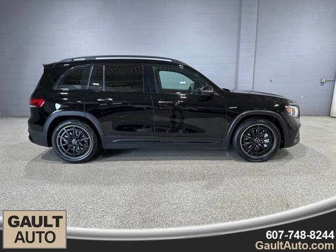 Used 2023 Mercedes-Benz GLB 35 AMG 4MATIC image 2